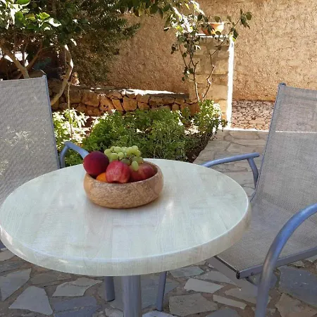 Aloi 3* Frillingiánika