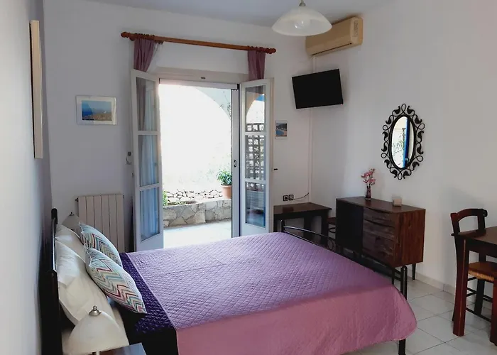 Aloi Aparthotel 3*